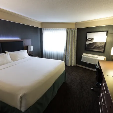Holiday Inn Express Edmonton Downtown By Ihg Exterior photo