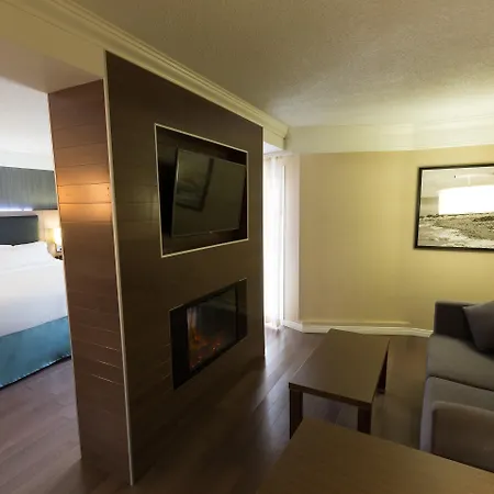 Holiday Inn Express Edmonton Downtown By Ihg Exterior photo